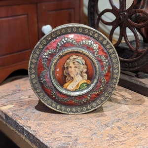 Vintage Robertson&#39;s Fine Chocolates Tin c.1920