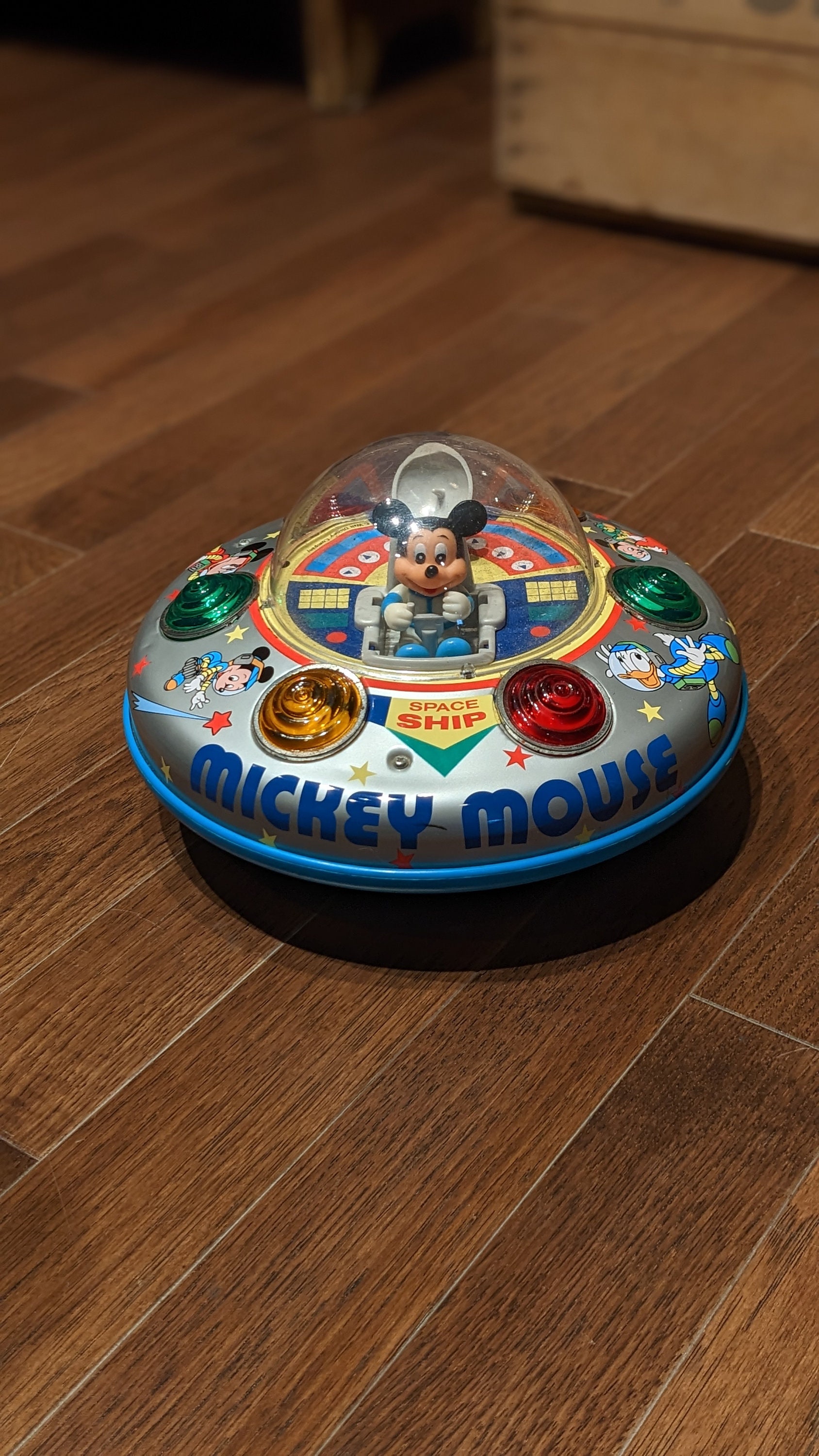 ミッキーマウス 宇宙船型おもちゃ ヴィンテージ ミッキーマウス 宇宙船おもちゃ：電池式、動作可能