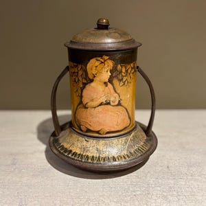 Vintage Macfarlane Lang and Co. Biscuit Tin