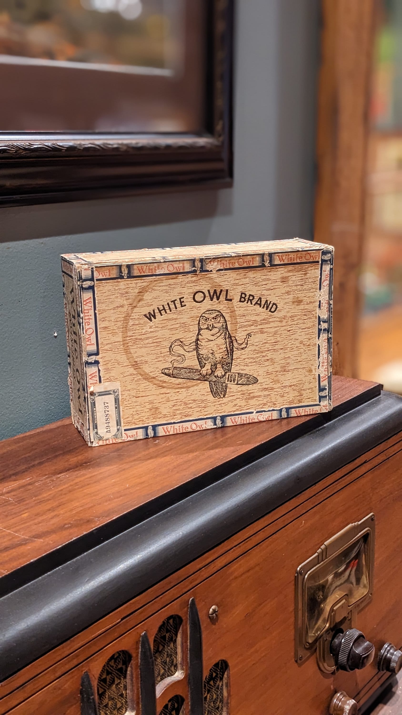 Vintage White Owl Brand Cigar Box
