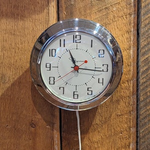 Vintage MCM Ingraham Chrome Electric Wall Clock