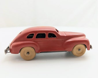 Vintage Lucky Oar Occupied Japan Wind up Metal Toy Car With