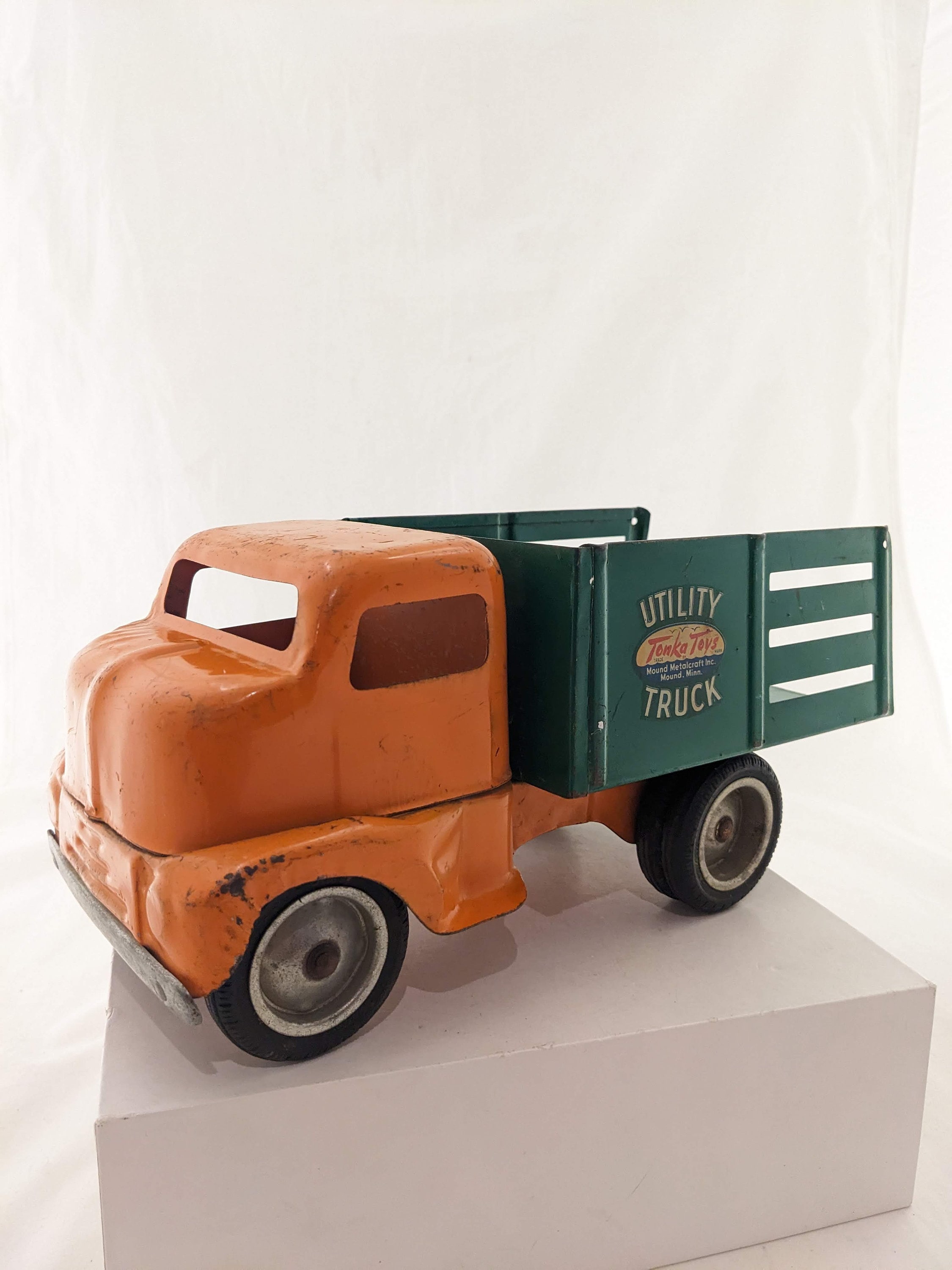 Vintage 1950s TONKA TOYS Pressed Steel LUMBER TRUCK with