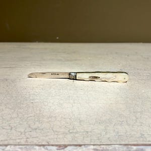 Early Mother of Pearl Pocket Knife with Sterling Silver Blade