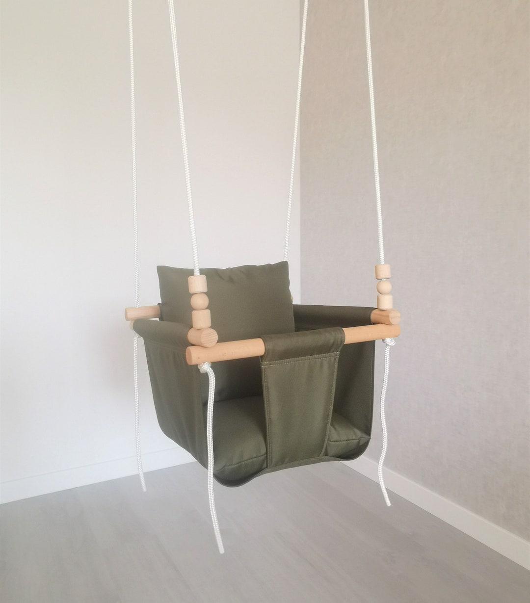 Baby Hanging Garden Swing – Comfortable and Safe Outdoor Fun for Little Ones