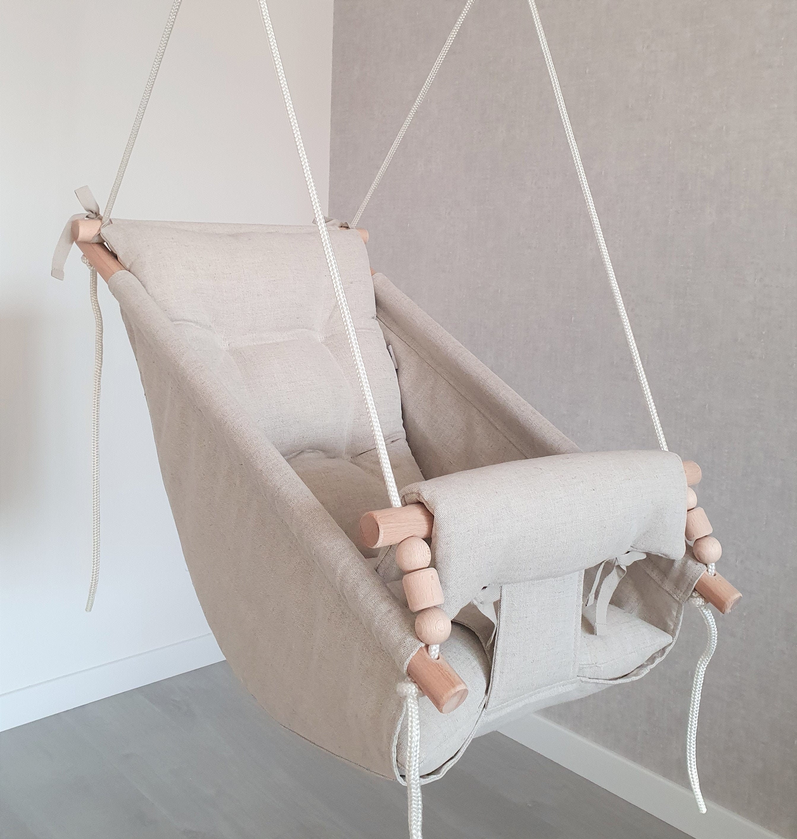  Columpio para bebé y niño pequeño, hamaca de lona para bebé para  interiores y exteriores, con cinturón de seguridad y accesorios de montaje,  silla colgante de madera para bebés de hasta