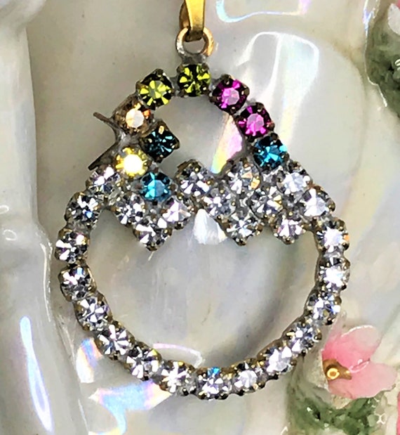 Vintage Easter Egg Pendant, Rhinestone Easter Egg Pendant, Crystal Easter Egg Pendant, Vintage Easter Egg Pendant