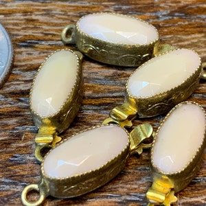 One (1) Vintage One strand Ecru Colored stone box clasp marked Czechoslovakia, Vintage Ecru box clasp, Oval box clasp, Gemstone clasp