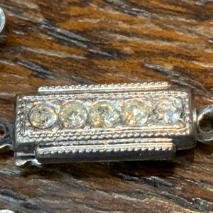 Vintage Single Strand Crystal Chaton Box Clasp, Vintage Fish Hook Clasp, Silver Colored Metal, Rectangle Box Clasp, Box Necklace Clasp
