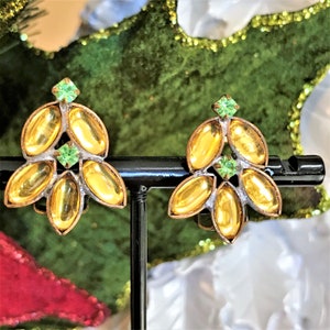Christmas Tree Earrings, Christmas Jewelry, Holiday Jewelry, Clip Christmas Earrings, Vintage Christmas Tree Earrings, Clip Tree Earring