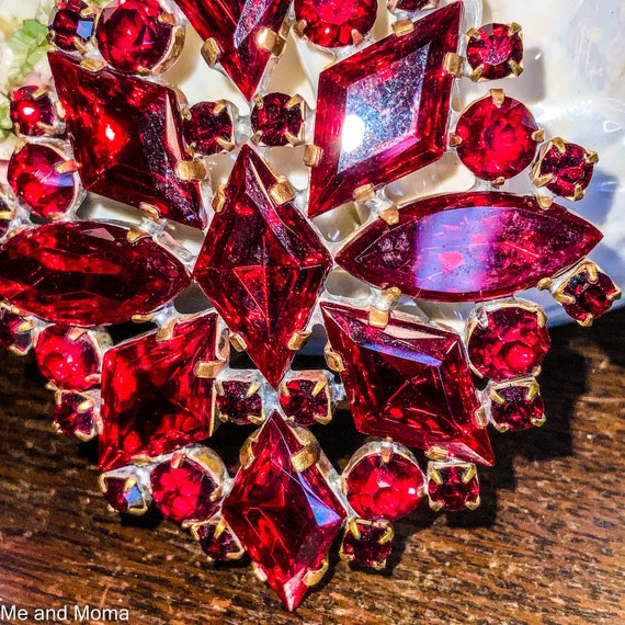 Vintage Ruby Red Christmas Pin, Ruby Red Christma… - image 7