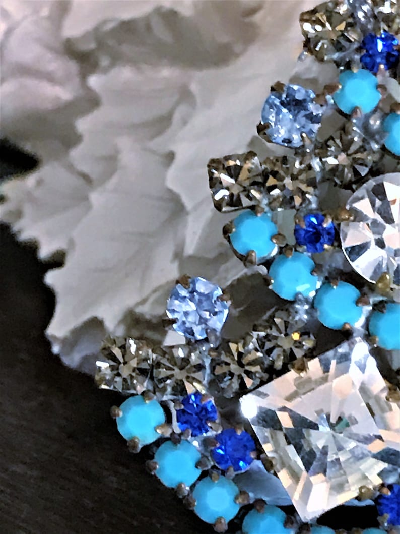Christmas Jewelry Estate Jewelry Czech Rhinestone Christmas Tree Brooch Vintage Blue Christmas Tree Pin Holiday Jewelry