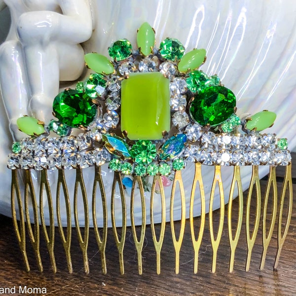 Vintage Green Rhinestone Hair Comb, Green Moonglow Hair Comb, Green Hair Accessory, Vintage Hair Jewelry