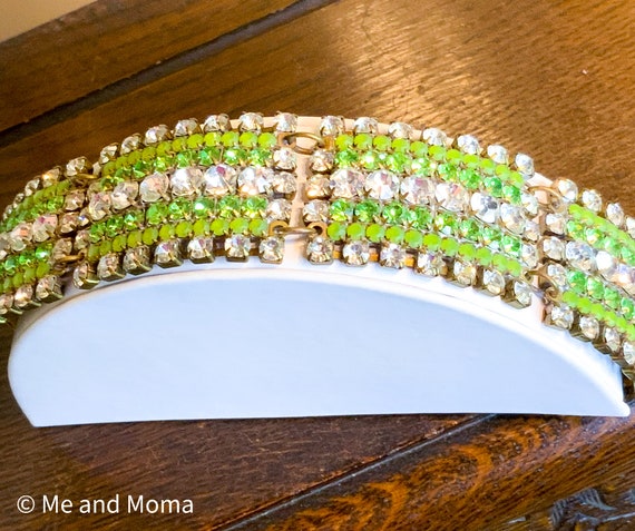 Vintage Green Bracelet, Retro Green Bracelet, Gre… - image 2