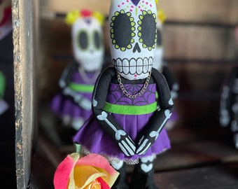 Miss Muerto Skeleton Art Doll, Day of the Dead, Halloween Doll, Gothic Homeware, Alternative Gift, Bone Home Gift
