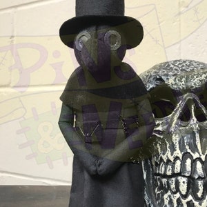 Plague Doctor Art Doll, Creepy Cute, Plague Doll, Horror Art Doll, Gothic Homeware, Gothic Doll, Halloween Home, Alt Doll image 4