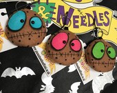 Creepy Cookie Keyring, Bag Charm, Gothic Gift, Creepy Cute Gift, Fun Charm, Funny Gift, Biscuit Keyring, Stocking Filler, Biscuit Lover