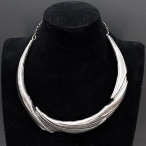 Yaacov Heller, Brutalistiskt halsband, fint sterlingsilver, Israelisk smyckeskonst från mitten av århundradet, Retro modeaccessoarer, Choker