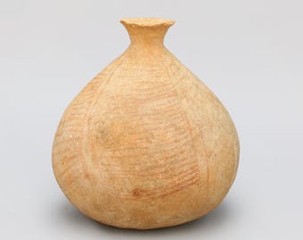 Ancient Holy Land, A Bronze Age Pottery Jar, Medium Sized, Drop Shaped Jug Vase Vessel With Painted Surface, Israel, Near East, Levant,