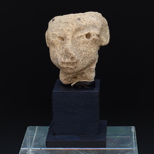 Ancient Huastec Head Figure, Circa 300AD Panuco River Area Style, Veracruz PreColumbian Ceramic Idol Figure On Stand, Prehispanic Mexico