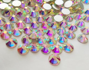 144 Pcs Heart Rhinestone 10mm Self Adhesive Gems Stickers Light Yellow - Light Yellow