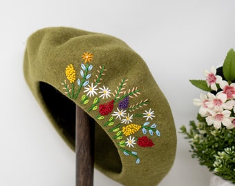 Hand Embroidered 100% Wool Classic Beret French Hat Winter  display picture 1