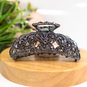 Vintage brown Metal hair Claw Clip with Butterfly Design Large Hairpiece Decoration