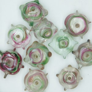 Glasperlen-Premium Rosa grün klar Farbe ausgekleidet vierfach 15 mm. 10 Stück. In Indien gemacht.