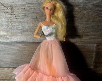 Vintage Peaches And Cream Barbie 1966 Mattel Original Dress