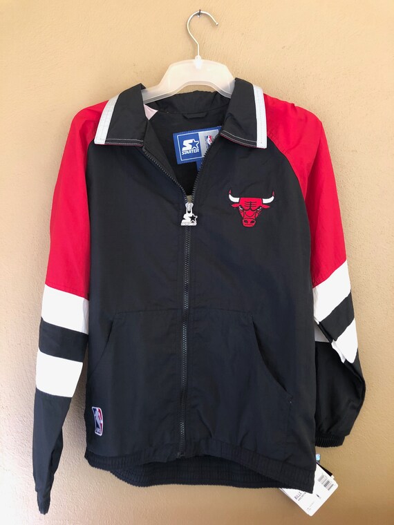 bulls pullover jacket