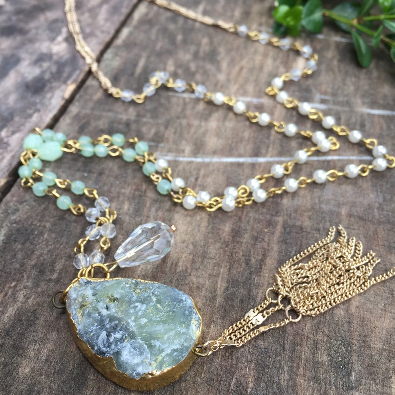 Dainty Necklace Green Necklace Elegant Spring Jewelry Green Stone Pendant Gold Chain Tassel Necklace