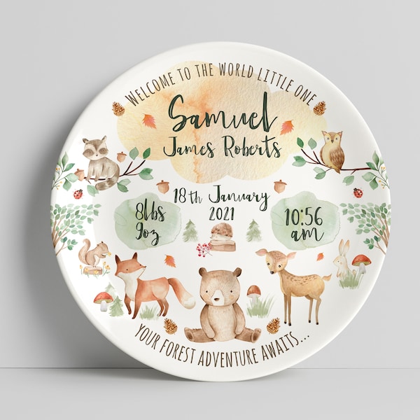 Gepersonaliseerde geboorte of doopplaat - Bosdieren - Ideale pasgeboren baby / eerste verjaardagscadeau - Nursery Decor - Melamine of China