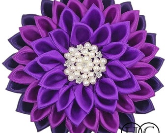 Violet pourpre | Broche fleur violette inspirée de l'heure d'été | Corsage de fleurs Vivica