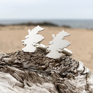 Boutons de manchette en argent faits main avec contour pays | Boutons de manchette carte | Boutons de manchette littoral | Bijoux côtiers | Bijoux de carte inspirés du voyage