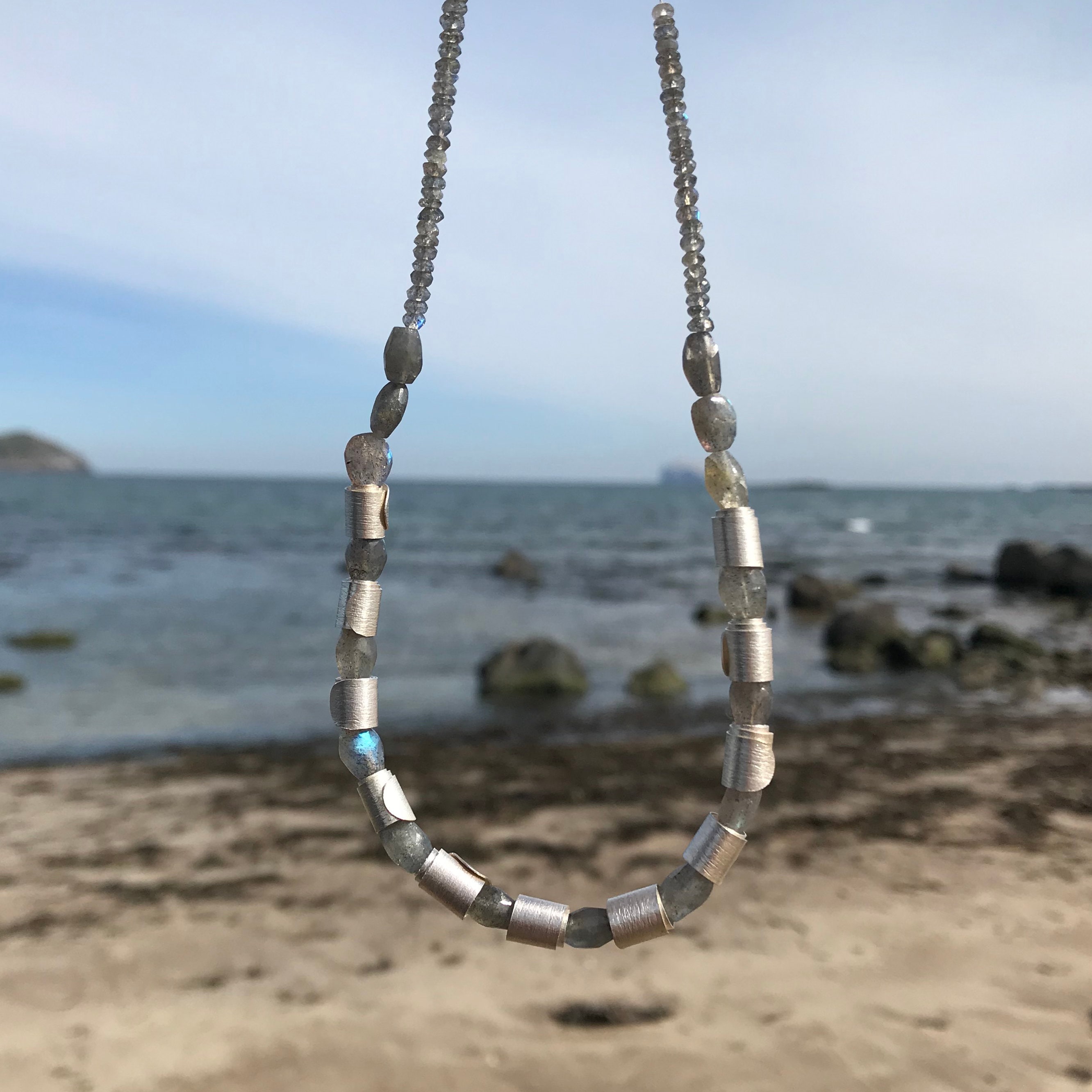 Labradorite Rolled Wave Necklace | Gemstone