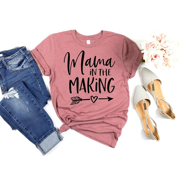 Womens Pregnancy Announcement Shirt Mom To Be - Mama In The Making Womens Pregnancy Announcement Shirt Mom To Be - Mama In The Making