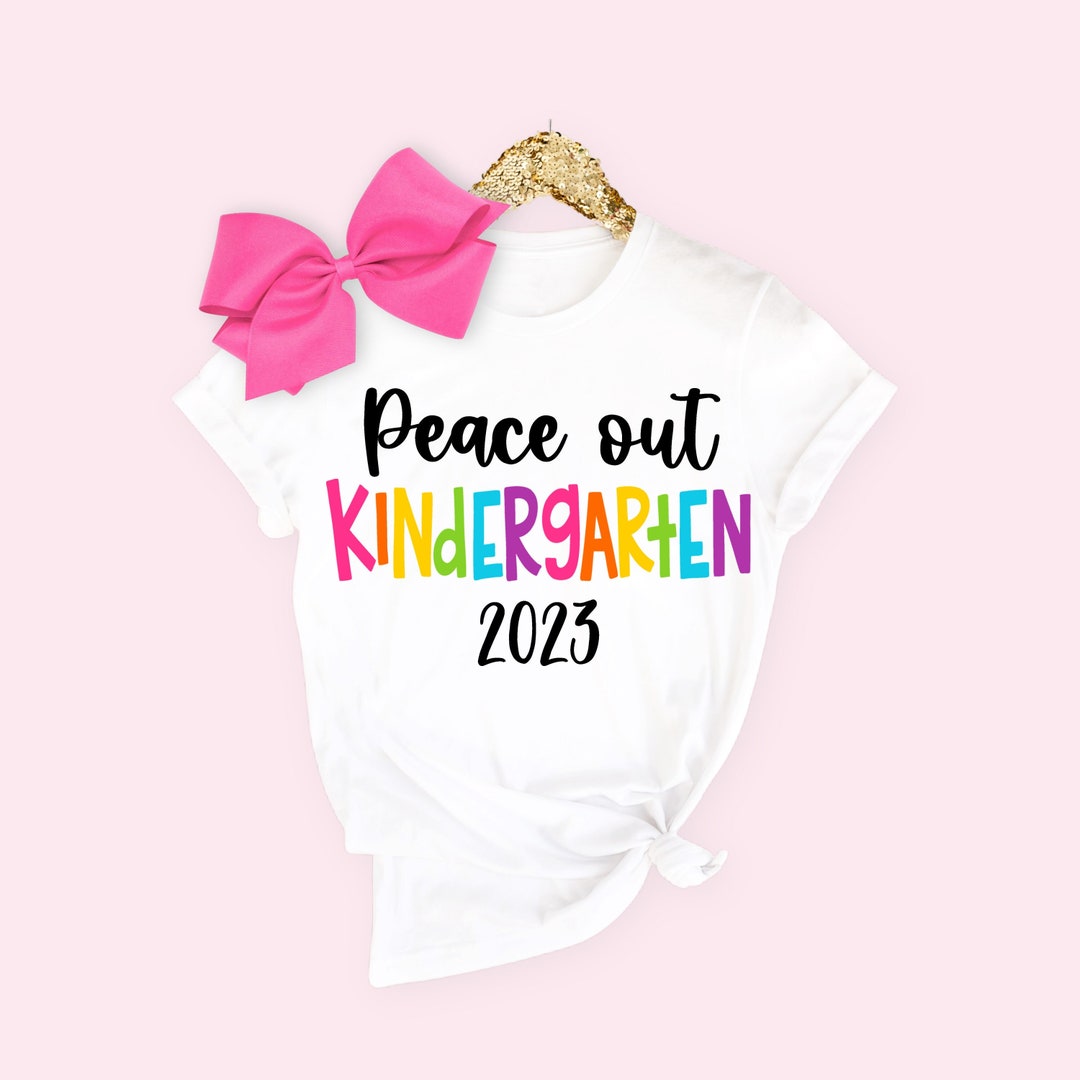  Foto zu Kindergarten Graduation Shirt for Girls, Last Day of School Tshirt 