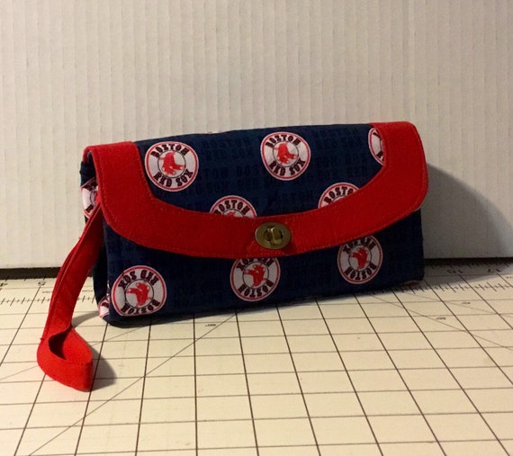 MLB Boston Red Sox Necessary Clutch Wallet