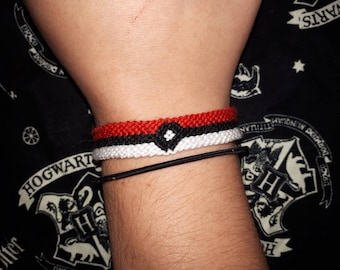 Bracelet d’amitié inspiré de Pokéball