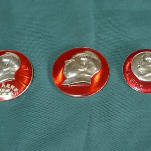 3 MAO TSE TUNG Macarons