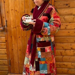 Bata de retazos de Bilbo Bolsón. Bata de hobbit hecha a medida.