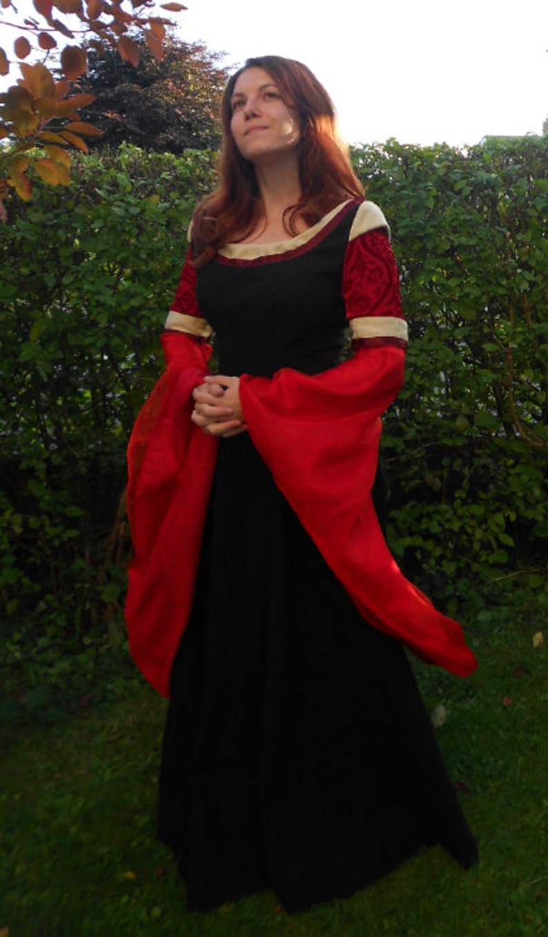 Arwen-Inspired Dress. Medieval Style Dress. Elven Wedding Gown. Renaissance Dress. LOTR Fantasy Dress. image 2
