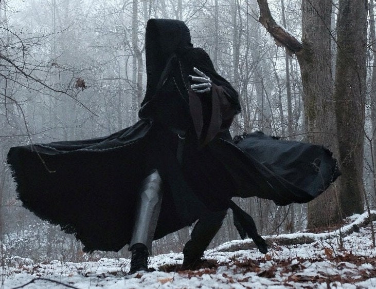 ナズグルの衣装。指輪の幽鬼のローブ、黒い騎士のガウン。ロード・オブ