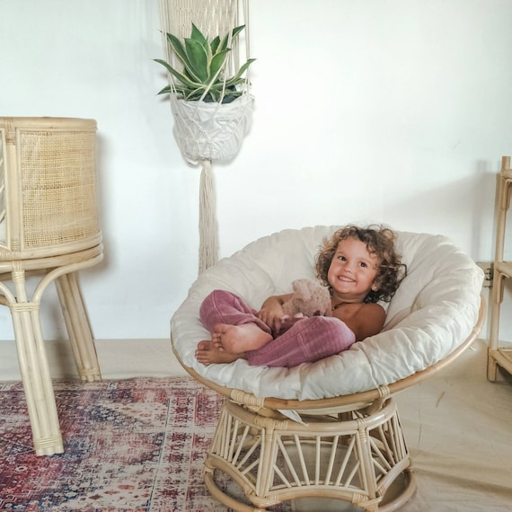 kids reading chair