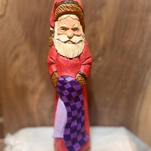 Santa with Quilt
