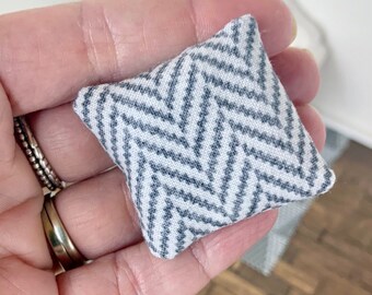 MINIATURE Throw Pillow - Dollhouse Decor - Pillow for Dollhouse - 1:12 Scale - Gray & White - Pattern - Modern Design - Living Room Decor