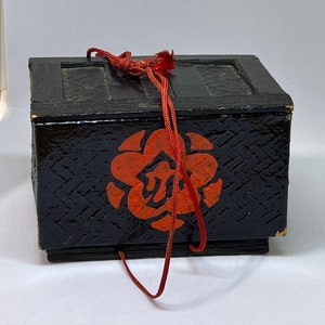 Japanese Folk Art — Papier Mache — Black box