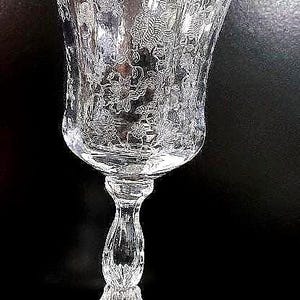 CHANTlLLY Goblet, Vintage,  7 7/8 in tall, 9 oz, Stem pattern #3625.  Made y Cambridge Glass Co, 1930&#39;s to 1950&#39;s.
