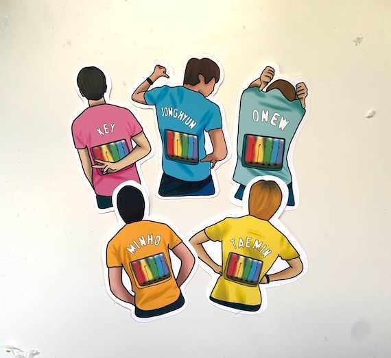 SHINEE WORLD CONCERT Tshirt Sticker~ Shinee is 5 Rainbow