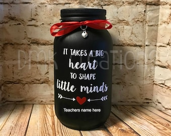 Mason Jar Tissue Holder, painted mason jar, tissue holder, mason jar, teacher gift, school teacher, teacher appreciation